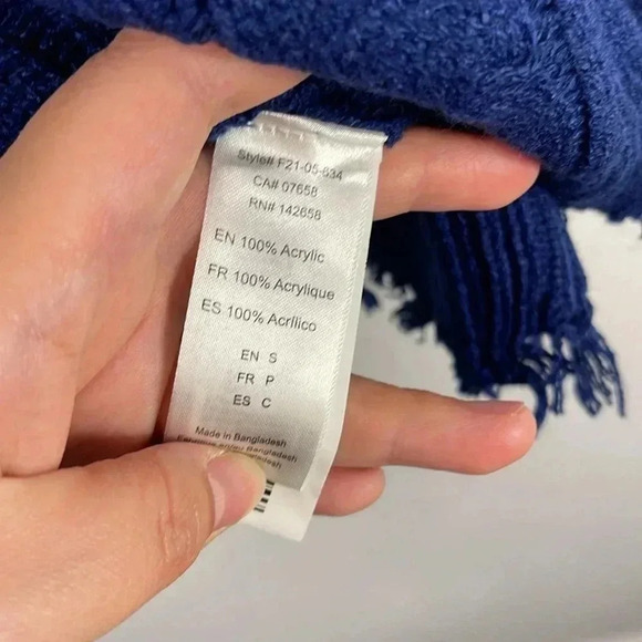 Forever 21 Blue Distressed Sweater - Picture 4 of 6